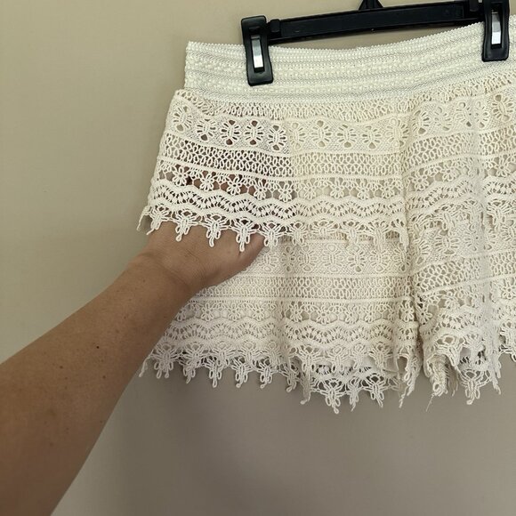 Cottagecore Layered Crochet Lace Shorts Women L Beige Off White Stretch Boho - Picture 2 of 6